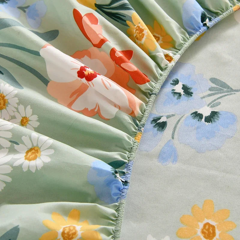 Patterned Fitted Bed Sheet and Pillowcases