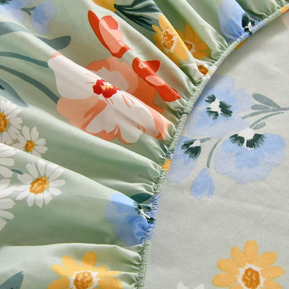 Patterned Fitted Bed Sheet and Pillowcases