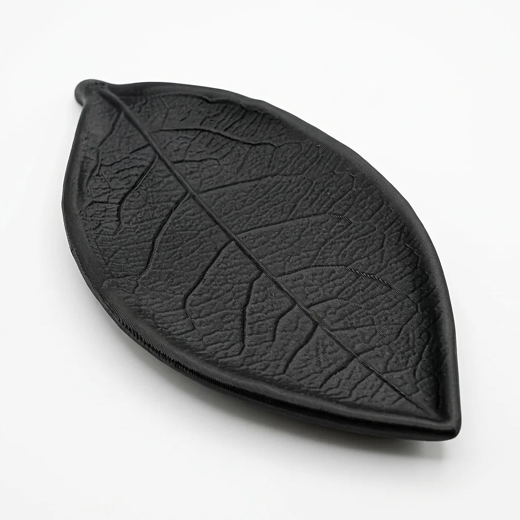 Leaf-Shaped Tray