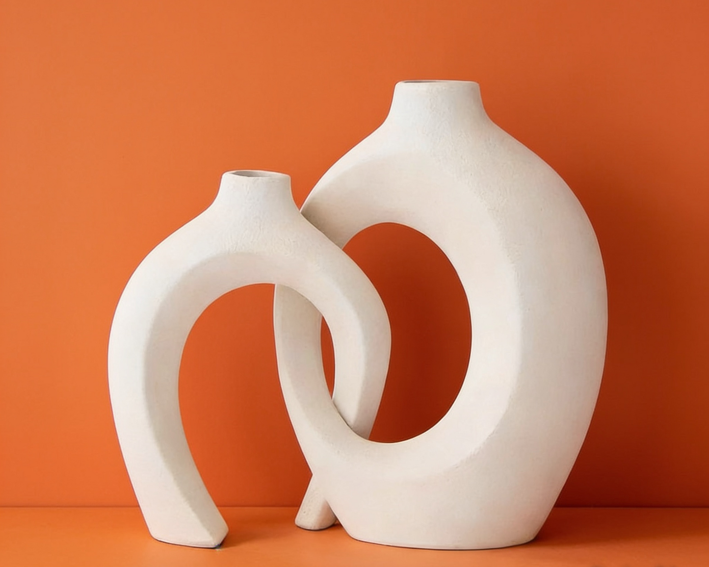 La collection Loop : des vases en céramique modernes pour une maison élégante